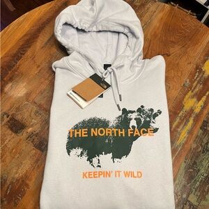 NWT North Face Men’s Hoodie